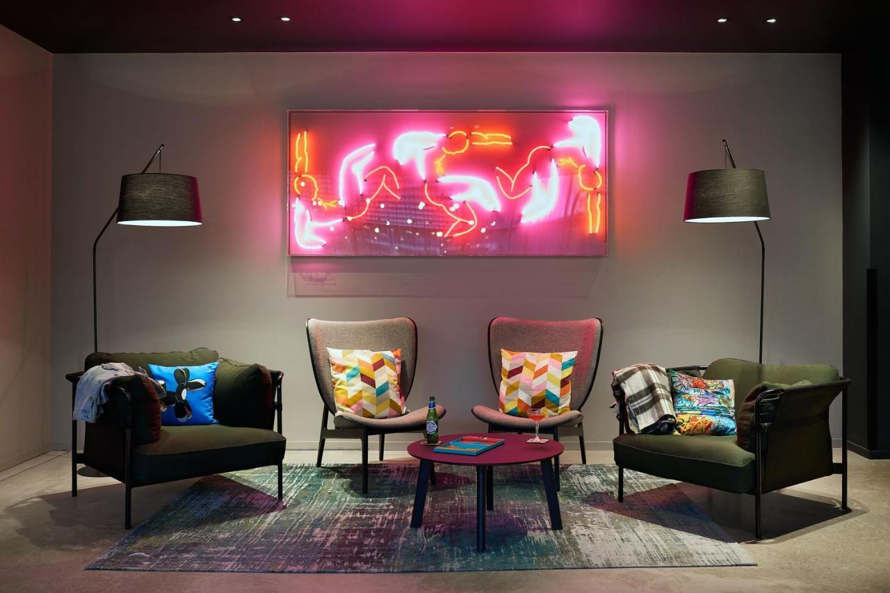 Hotell Moxy 3*